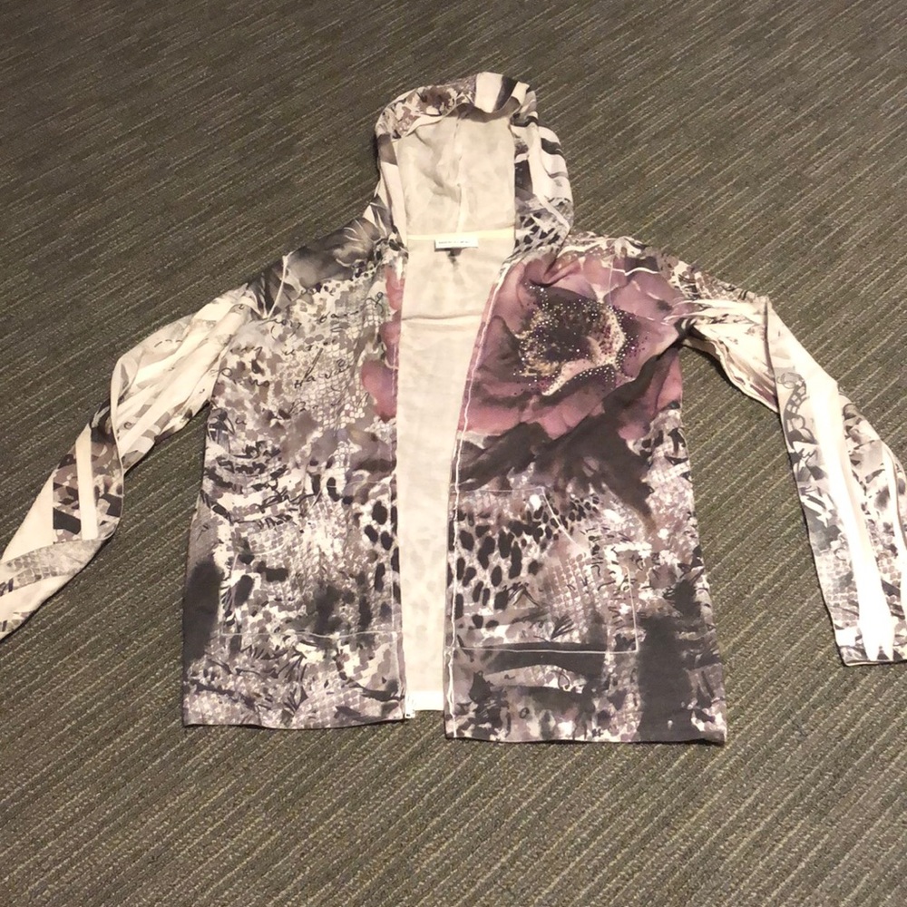 Women’s zip-up hoodie